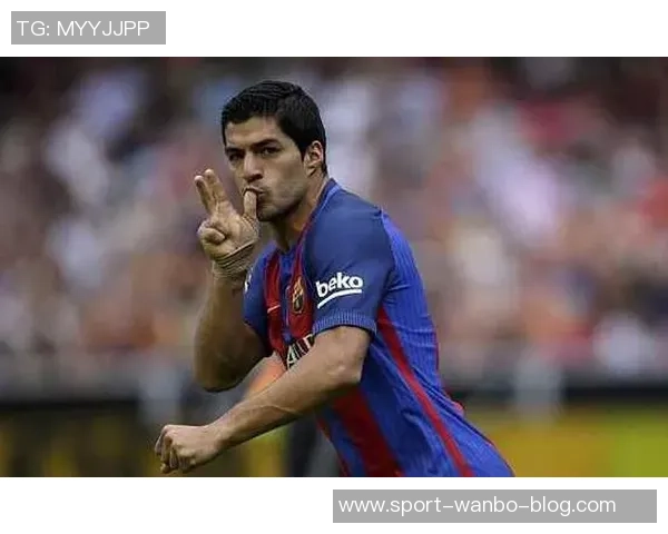 苏亚雷斯小角度射门险些破门立柱成他最大敌人